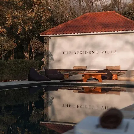 Villa The Resident *
